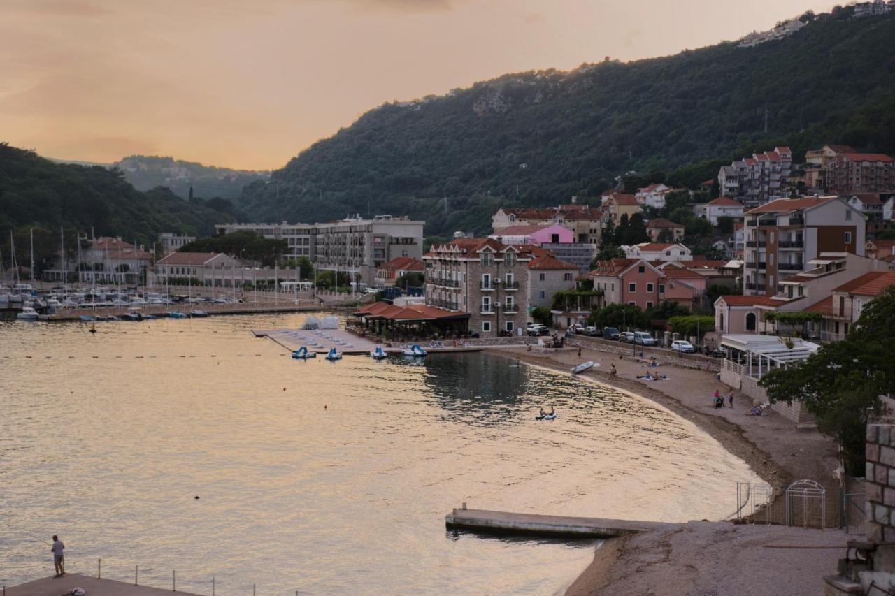 Hotel RR Herceg Novi Buitenkant foto