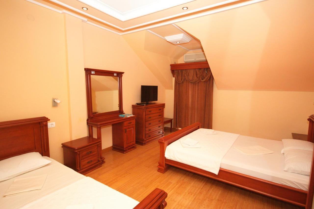Hotel RR Herceg Novi Buitenkant foto