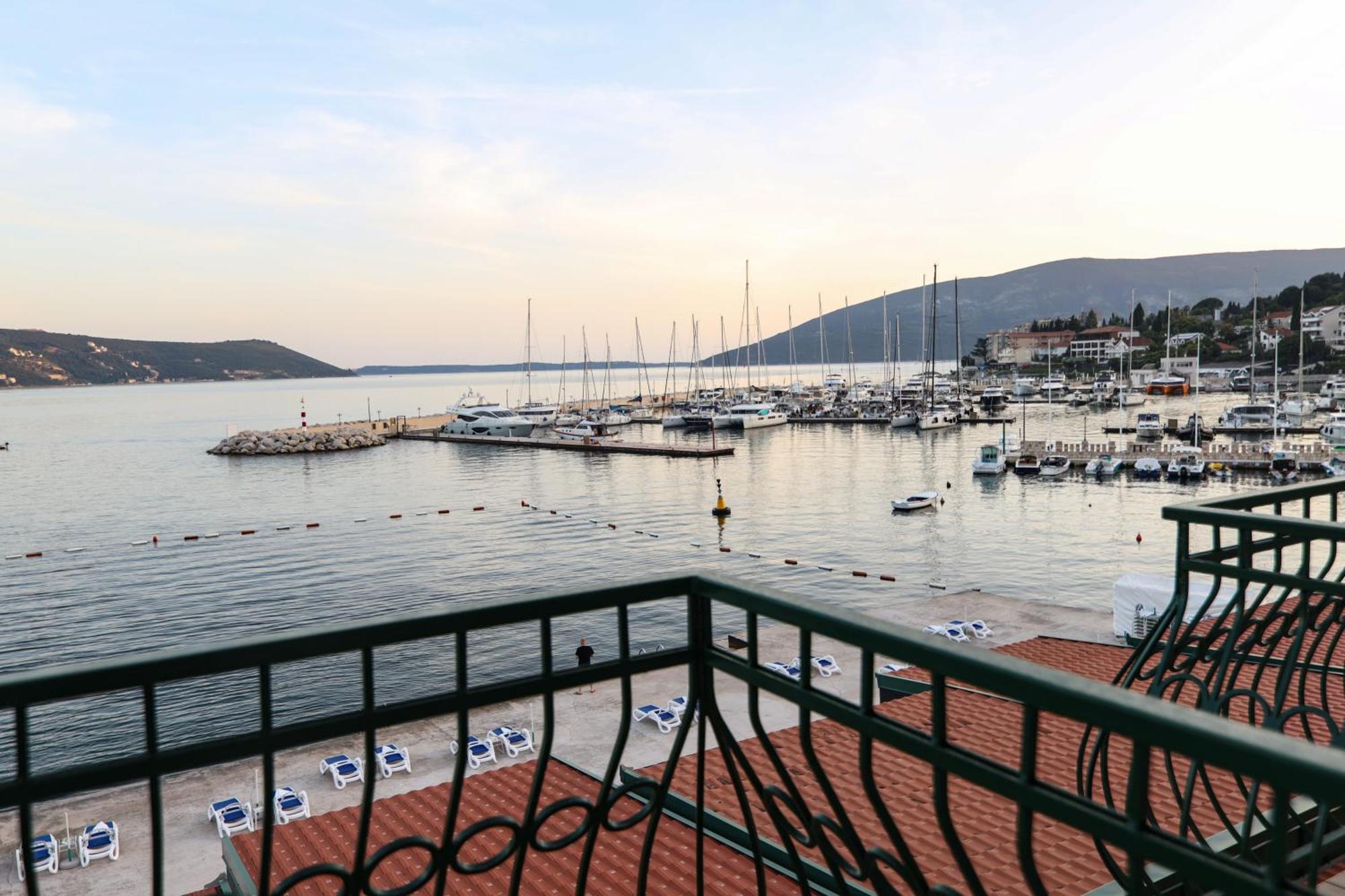 Hotel RR Herceg Novi Buitenkant foto