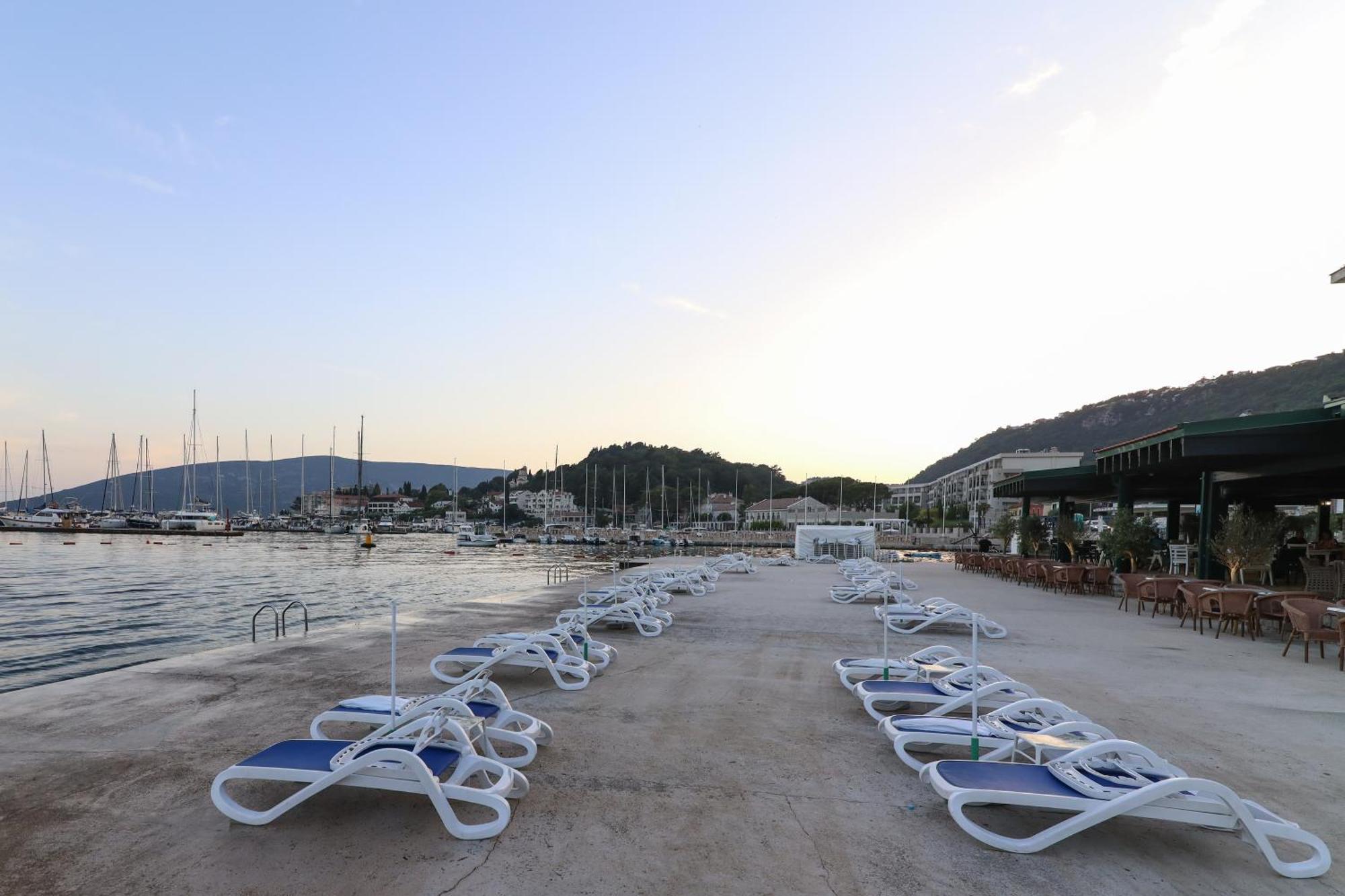Hotel RR Herceg Novi Buitenkant foto