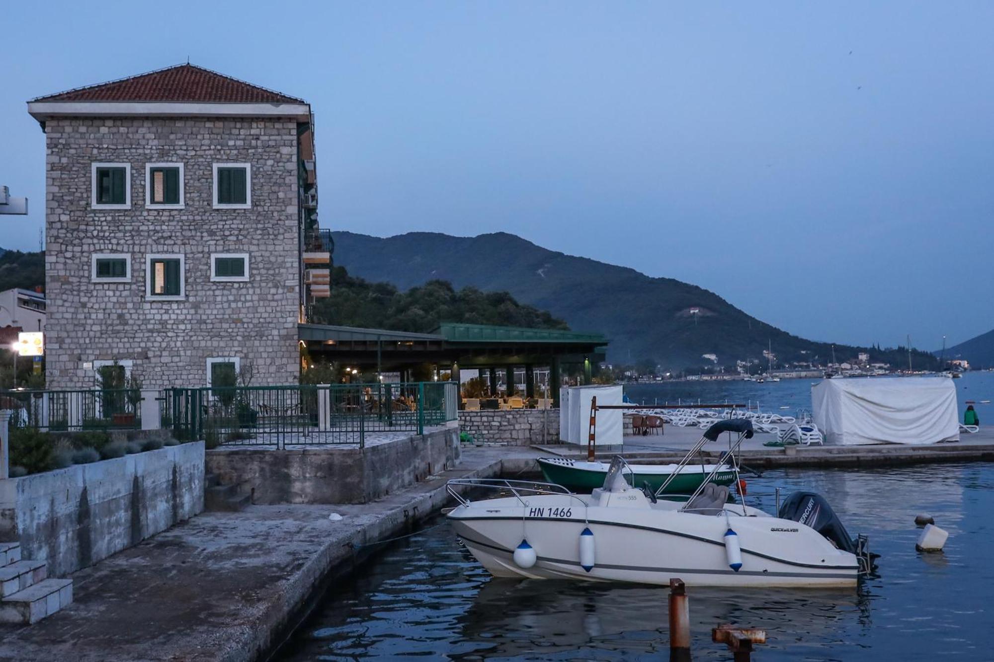 Hotel RR Herceg Novi Buitenkant foto